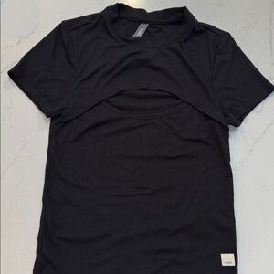 Vuori Black Short Sleeve Top